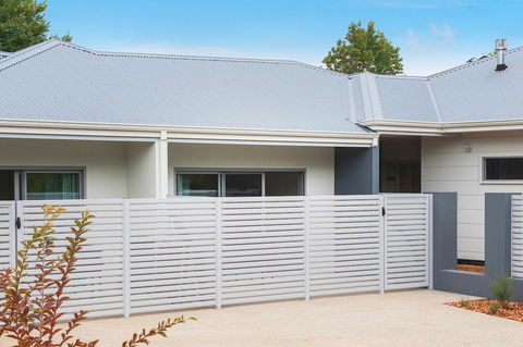 Churchill Studios - Brisbane Tourism 6