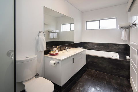 Churchill Studios - Brisbane Tourism 4