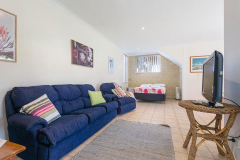Surfside Ocean Beach Denmark Holiday Accommodation - Tourism Brisbane 13
