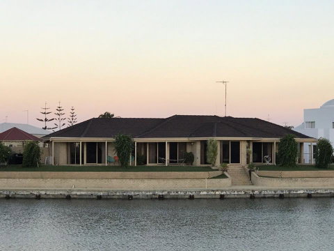 LA ANCHOR ON THE CANALS (MANDURAH) - Tourism Brisbane 16