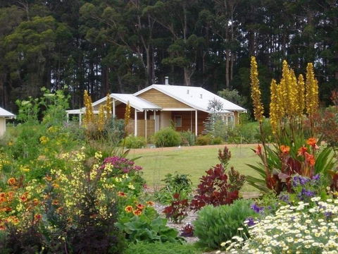Big Brook Retreat - Tourism Brisbane 0