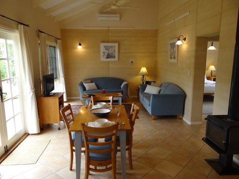 Big Brook Retreat - Tourism Brisbane 1