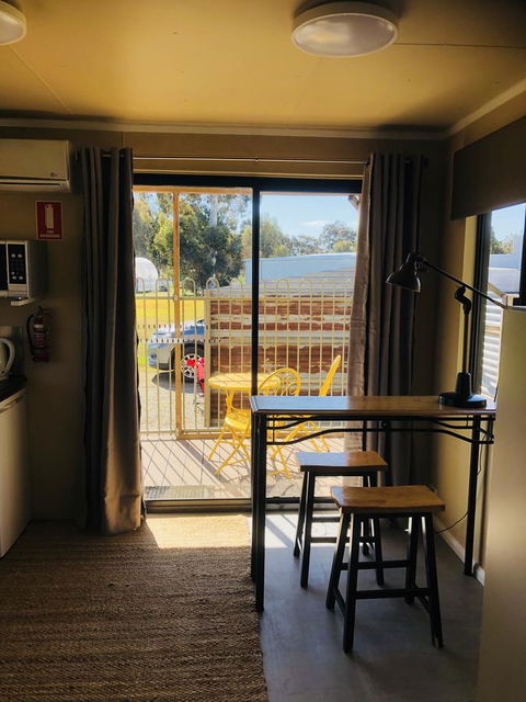 Kendenup Cottages And Lodge - Tourism Brisbane 4