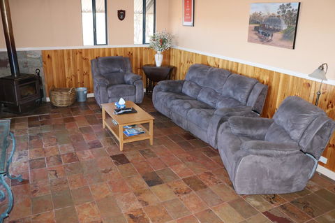 Kendenup Cottages And Lodge - Tourism Brisbane 15