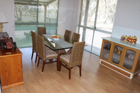 Kendenup Cottages And Lodge - Tourism Brisbane 10
