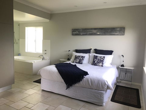 Studio Tramonto - Tourism Brisbane 0