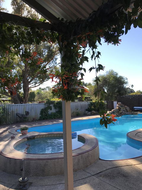 Swan Valley Rest Cottage - Tourism Brisbane 22