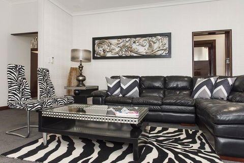 Big House Heated Pool 11 Beds Como / South Perth / Applecross - Tourism Brisbane 7