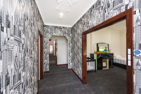 Big House Heated Pool 11 Beds Como / South Perth / Applecross - Tourism Brisbane 10