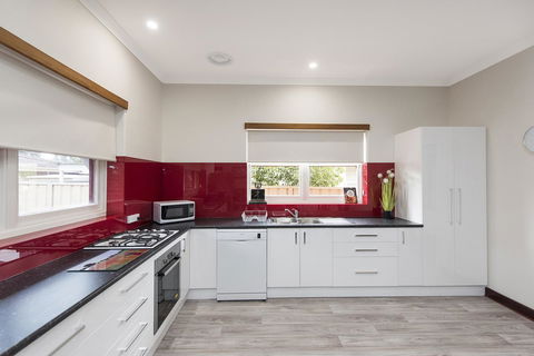 Big House Heated Pool 11 Beds Como / South Perth / Applecross - Tourism Brisbane 8