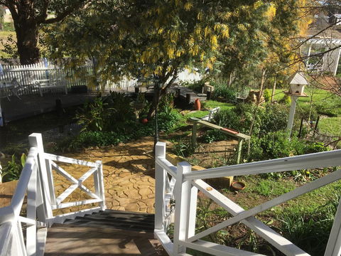 Applegate Lane Chalet - Tourism Brisbane 18
