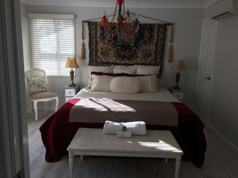 Applegate Lane Chalet - Tourism Brisbane 7