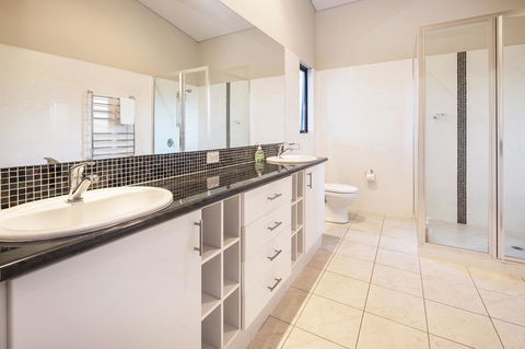 12/26 Yallingup Beach Road - Tourism Brisbane 10
