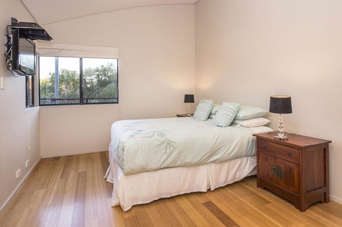 12/26 Yallingup Beach Road - Tourism Brisbane 4