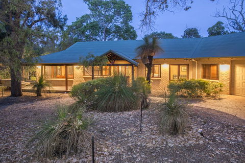 53 Martina Drive - Tourism Brisbane 1