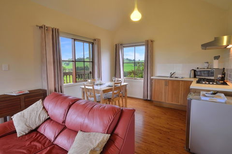 Balingup Highview Chalets - Tourism Brisbane 4