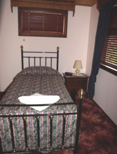 Pemberton Old Picture Theatre Holiday Apartments - Tourism Brisbane 12