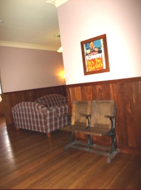 Pemberton Old Picture Theatre Holiday Apartments - Tourism Brisbane 23
