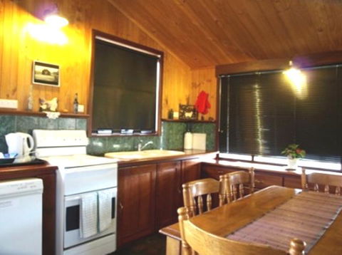 Pemberton Old Picture Theatre Holiday Apartments - Tourism Brisbane 18