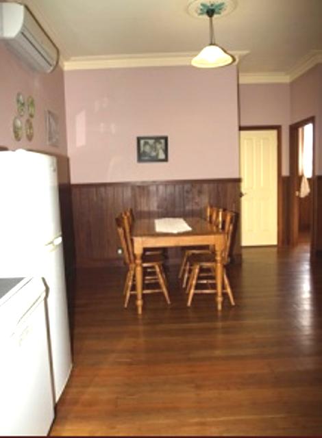 Pemberton Old Picture Theatre Holiday Apartments - Tourism Brisbane 11