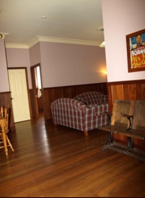 Pemberton Old Picture Theatre Holiday Apartments - Tourism Brisbane 27