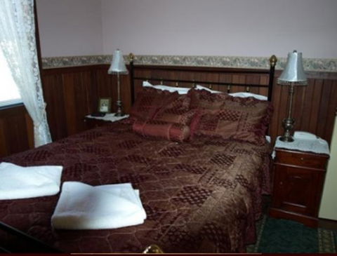 Pemberton Old Picture Theatre Holiday Apartments - Tourism Brisbane 43