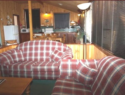 Pemberton Old Picture Theatre Holiday Apartments - Tourism Brisbane 8