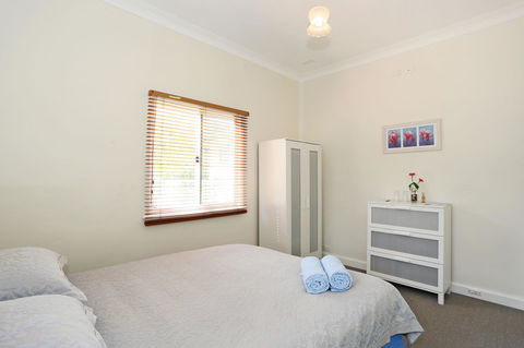 Busselton Guest House - Tourism Brisbane 40