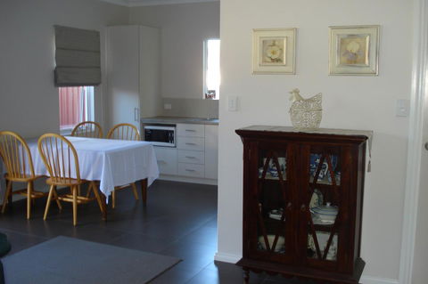 Bluebird Cottage - Tourism Brisbane 19