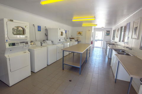 RAC Exmouth Cape Holiday Park - Brisbane 4u 14
