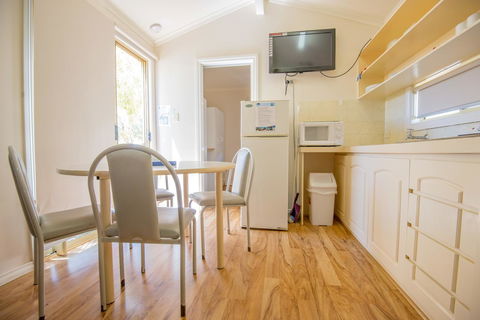 RAC Exmouth Cape Holiday Park - Brisbane 4u 3