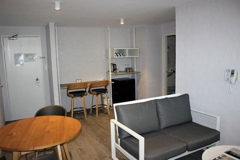 Atrium Hotel Mandurah - Tourism Brisbane 12