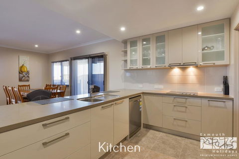 7 Kestrel Place - Tourism Brisbane 6