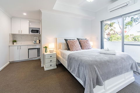 New Apartment On Great Location Opposite Garden City : 02 - Tourism Brisbane 10