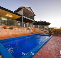 3 Kestrel Place - PRIVATE JETTY  POOL - Tourism Brisbane