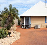 Osprey Holiday Village Unit 213/1 Bedroom - Spa bath king size bed perfect for any couple - Tourism Brisbane