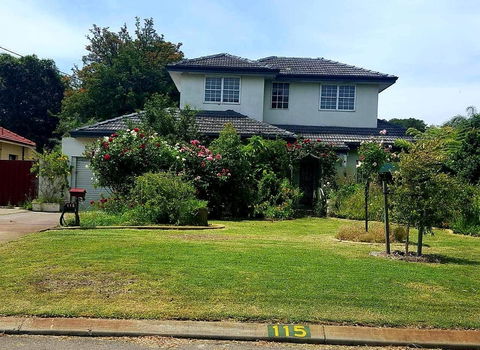 Airport HomeStay - Tourism Brisbane 0