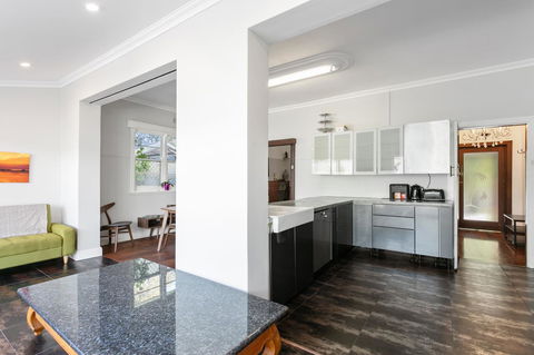 Heart Of Claremont Gem - Free WiFi - Tourism Brisbane 16