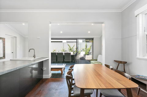 Heart Of Claremont Gem - Free WiFi - Tourism Brisbane 6