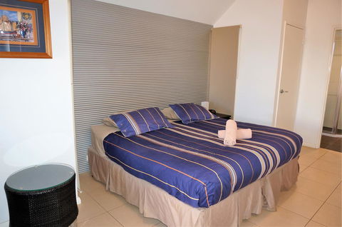 Osprey Holiday Village Unit 203 1 Bedroom - Brisbane Tourism 3