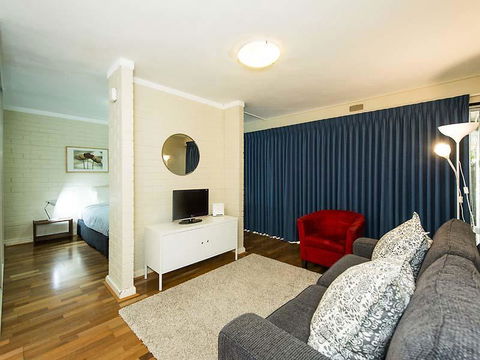 Rosalie 13 - Brisbane Tourism 4