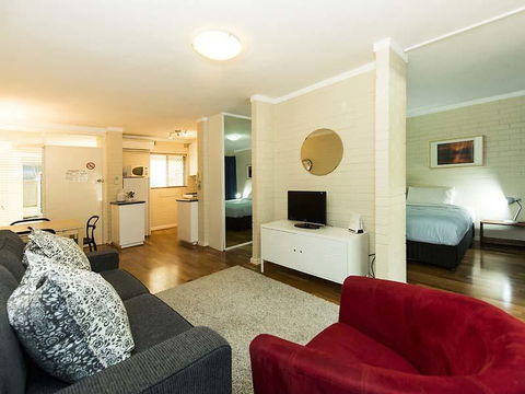 Rosalie 13 - Brisbane Tourism 9