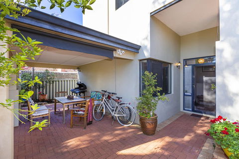 Como Executive Apartment - Tourism Brisbane 2