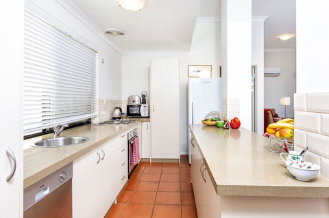 Como Executive Apartment - Tourism Brisbane 8
