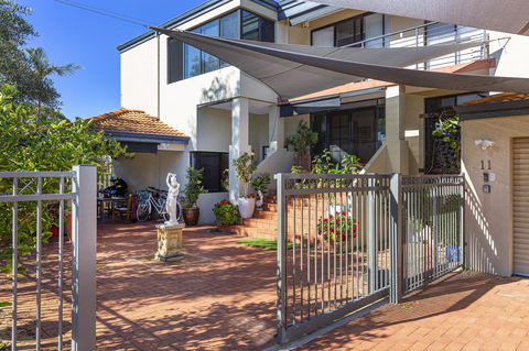 Como Executive Apartment - Tourism Brisbane 1