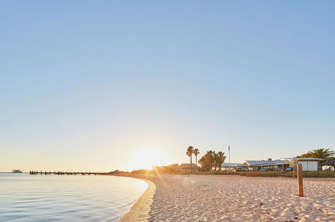RAC Monkey Mia Dolphin Resort - Brisbane 4u 12
