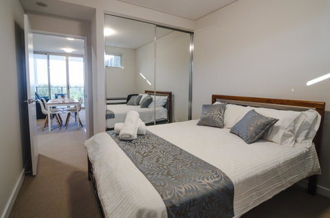Boutique Carousel Apartment - Brisbane Tourism 6