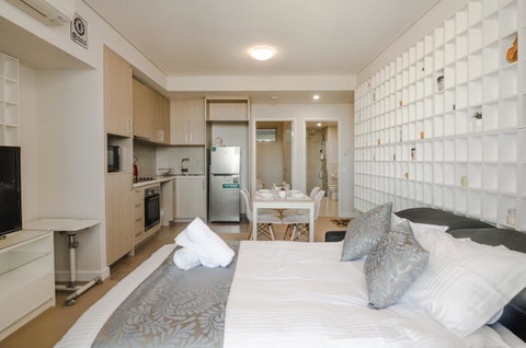 Boutique Carousel Apartment - Brisbane Tourism 9