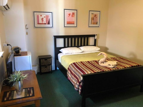 Junction Hotel Moora - Brisbane Tourism 5