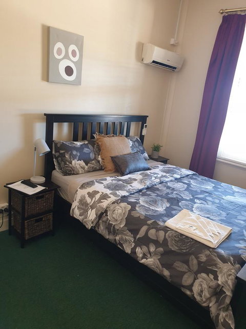 Junction Hotel Moora - Brisbane Tourism 3